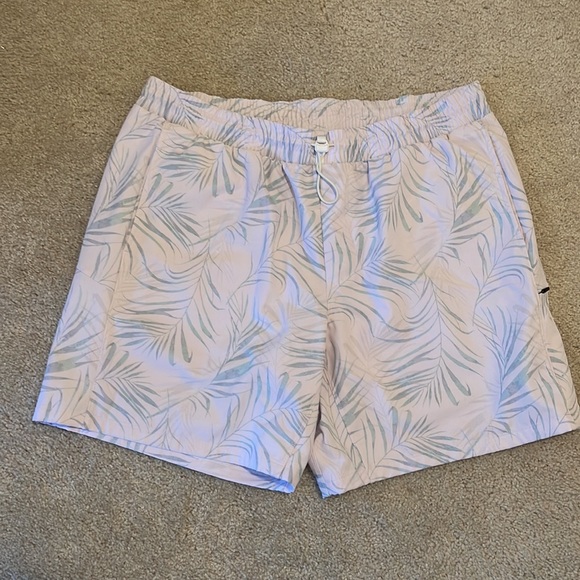 4 Bathing Suits Men Large Great Condition Stylish Various Brands Summer Beach - Picture 6 of 9
